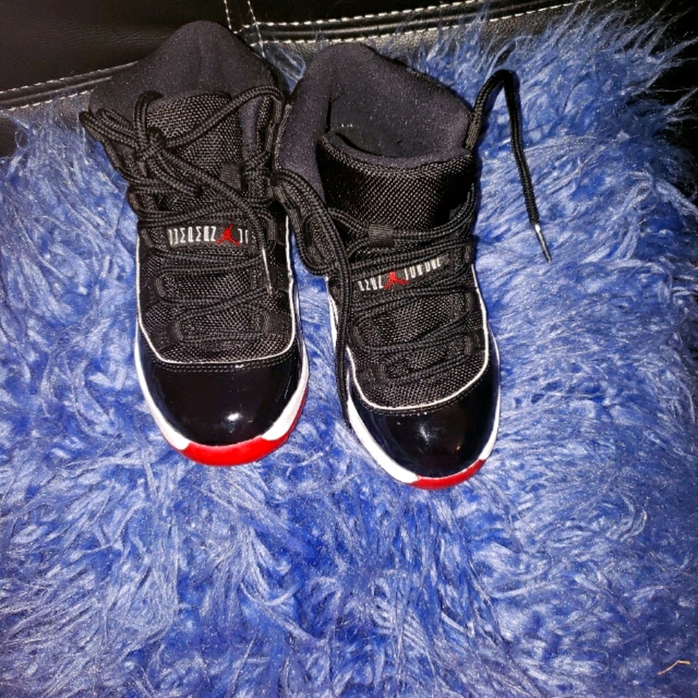 Jordan Retro 11's